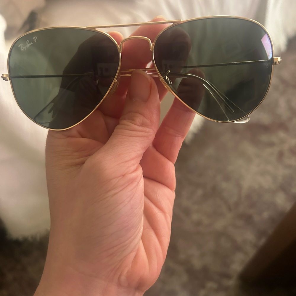 Ray-Ban Gold Frame Aviator Sunglasses